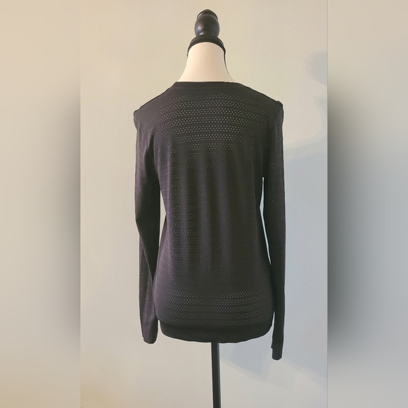 NEW Lululemon long sleeve athletic top - black - Picture 4 of 5